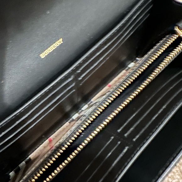 Burberry Check and Leather Wallet with Removable Strap - Picture 5 of 8